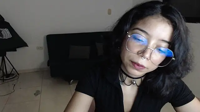 Putaku San online show from 11/19/25, 03:39