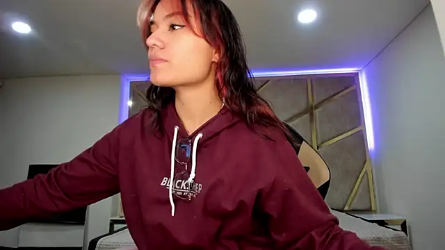 Snapshot of nahia_low chatting on 02/27/25, 03:36 nahia low online show from 02/27/25, 03:36