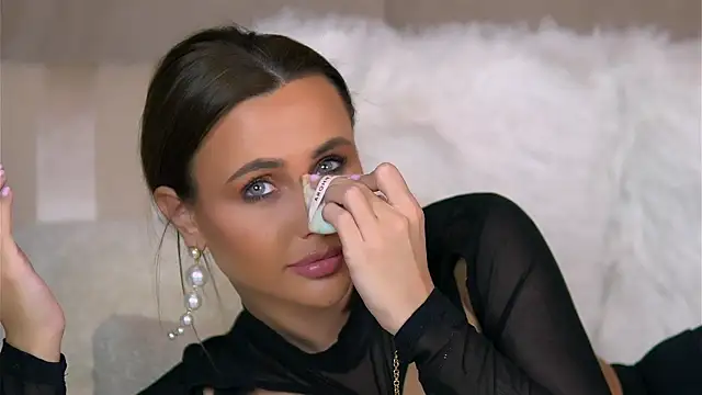 Snapshot of AnaisBellas chatting on 01/03/25, 12:33 AnaisBellas online show from 01/03/25, 12:33