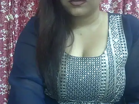 Lusty Wife1 online show from 04/20/26, 10:40