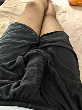 Horny boy321 online show from 09/29/25, 06:40