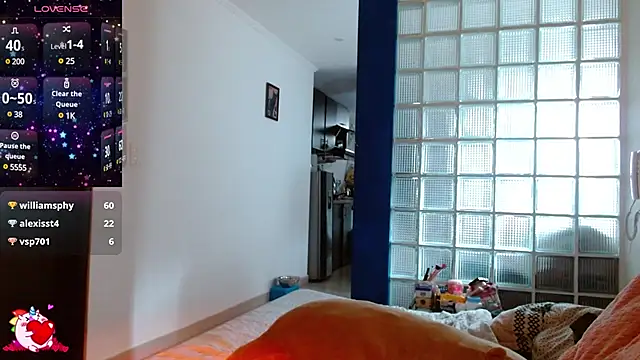 Snapshot of collette_beaufoy_ chatting on 12/01/24, 04:29 collette beaufoy online show from 12/01/24, 04:29