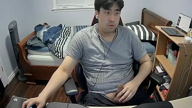 Koreanboy171 online show from 03/15/26, 04:07