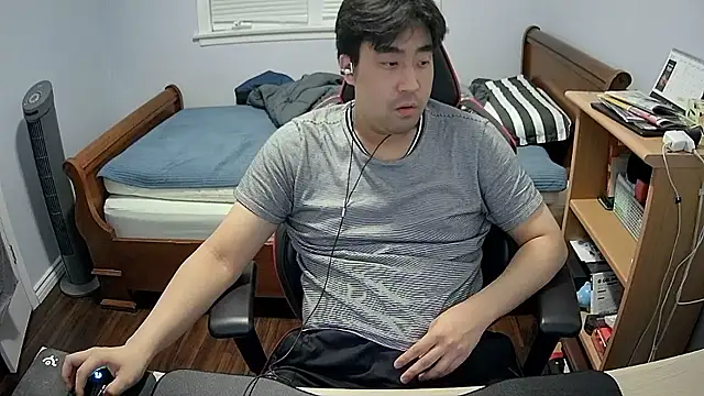 Koreanboy171 online show from 03/27/26, 02:28