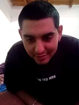 Snapshot of lil_burger chatting on 09/11/25, 05:13 lil burger online show from 09/11/25, 05:13