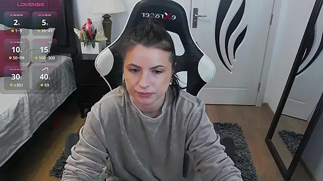 AmyPure  online show from 04/22/26, 04:48