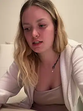 mariemelissah online show from 03/14/25, 04:19