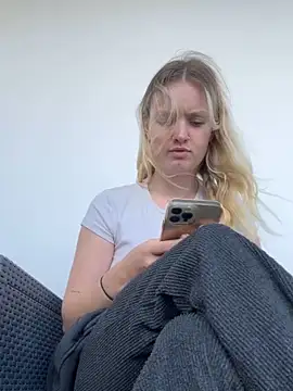 mariemelissah online show from 03/17/25, 02:34