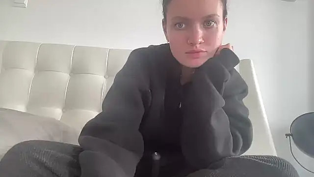 mariemelissah online show from 12/21/25, 07:59