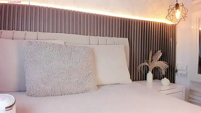 SHANONCLARK online show from 11/20/25, 07:13