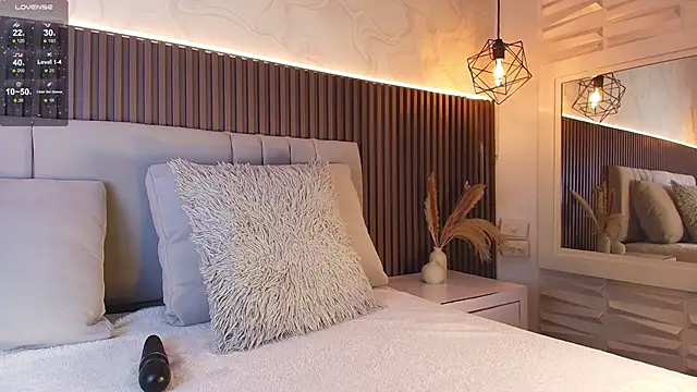 SHANONCLARK online show from 12/16/25, 07:08