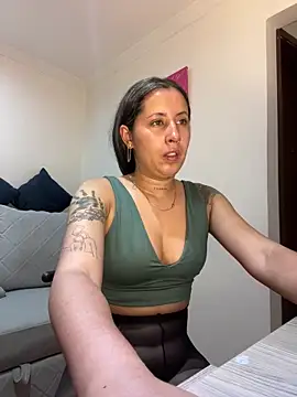Snapshot of marthina_thompsson chatting on 03/03/25, 02:47 marthina thompsson online show from 03/03/25, 02:47