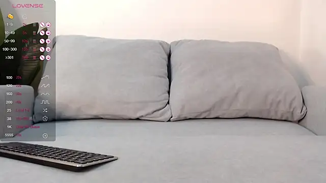 Snapshot of marthina_thompsson chatting on 09/15/25, 04:18 marthina thompsson online show from 09/15/25, 04:18