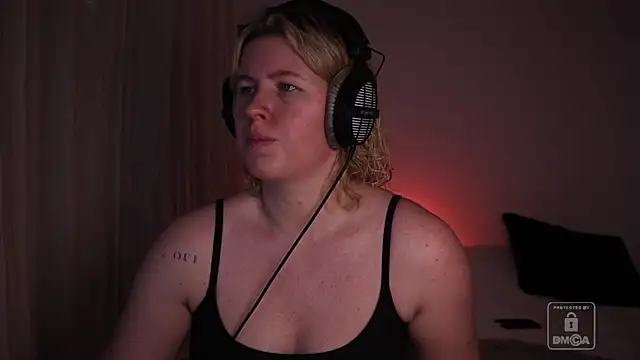 moonamii online show from 01/09/26, 07:04