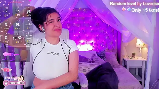 Ellie Jhonson   online show from 03/18/25, 02:59