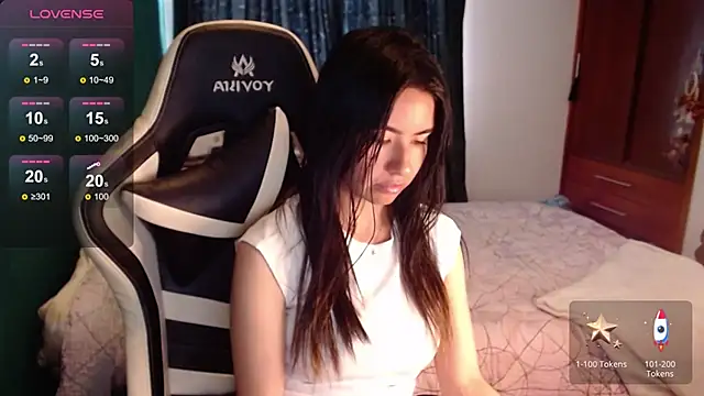 Snapshot of alice_middlee chatting on 06/01/26, 04:20 alice middlee online show from 06/01/26, 04:20