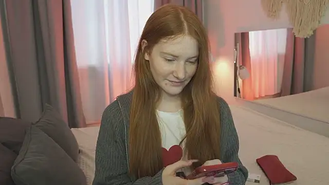 FiaMoor online show from 04/28/26, 10:42