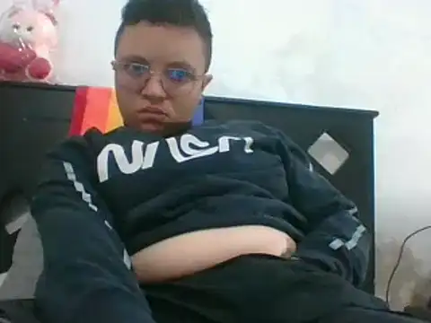 Snapshot of EdenJupiter chatting on 10/14/25, 02:56 EdenJupiter online show from 10/14/25, 02:56