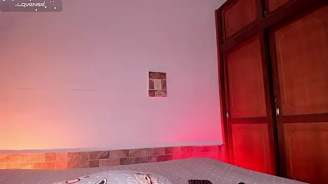 AnnaFoox1 online show from 11/21/25, 05:28