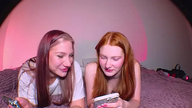 MiaKeler online show from 12/14/24, 08:51