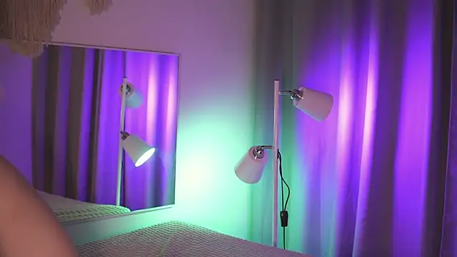 MiaKeler online show from 03/22/25, 04:58