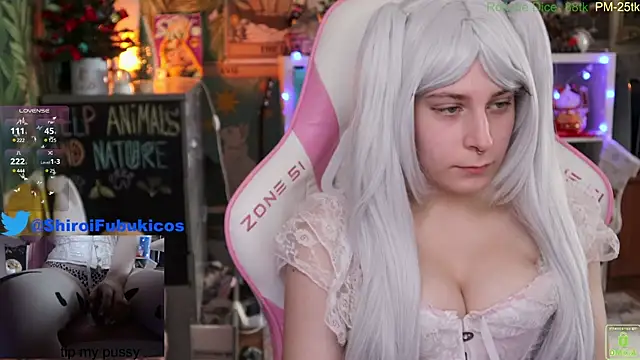 ShiroiFubuki online show from 12/19/24, 09:40