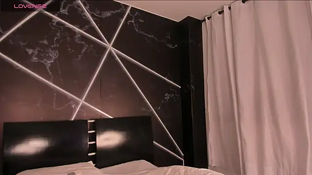  valeriiee  online show from 02/19/25, 10:53