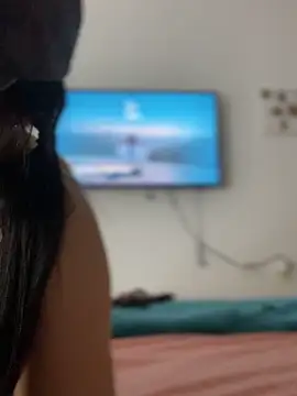 Lia flowers online show from 01/27/25, 12:01