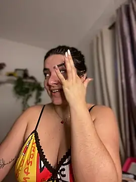 Lia flowers online show from 01/29/25, 11:14