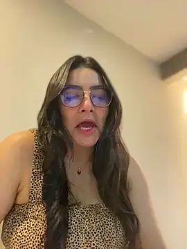 Lia flowers online show from 02/03/25, 11:36