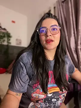 Lia flowers online show from 02/08/25, 02:04