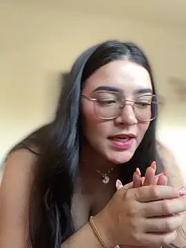 Lia flowers online show from 02/15/25, 10:21