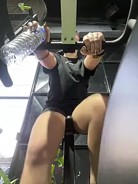 Lia flowers online show from 03/14/25, 11:11