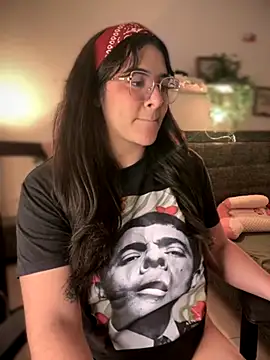 Lia flowers online show from 09/23/25, 12:13