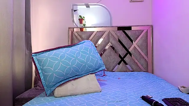 Mariana collins99 online show from 10/05/25, 05:22