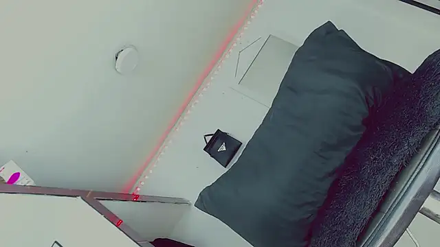 candy kendall online show from 02/07/25, 11:45