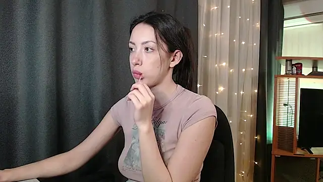 Snapshot of coca_cola1 chatting on 01/04/25, 03:39 coca cola1 online show from 01/04/25, 03:39