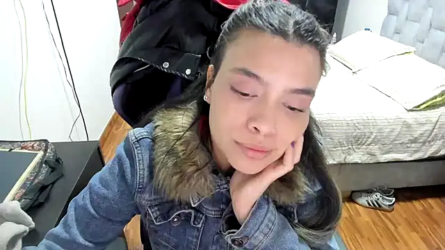 LuisaReyes 2911 online show from 01/18/26, 02:48