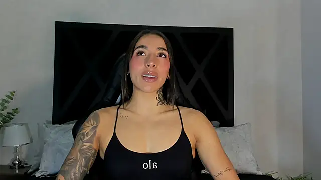 KAYLA BATISTA online show from 06/14/26, 03:36