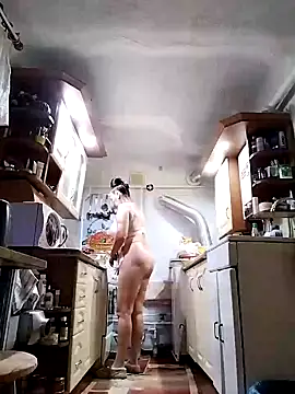 lindaledi2 online show from 01/29/25, 04:15