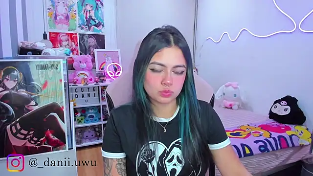 CuteDani  online show from 01/09/26, 07:00