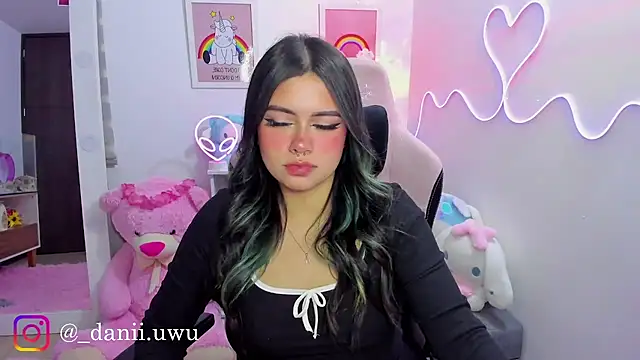 CuteDani  online show from 07/06/26, 04:20