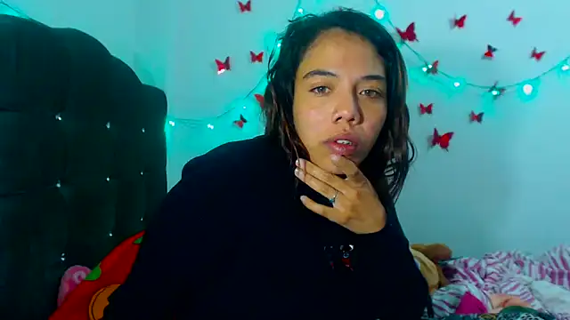 AmaraRoberts420 online show from 12/16/24, 12:59