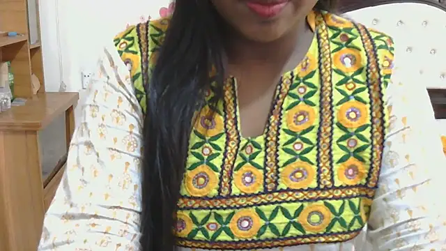 Snapshot of esita_1212 chatting on 05/02/26, 01:21 esita 1212 online show from 05/02/26, 01:21