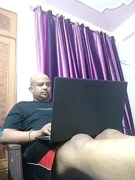 Dick 6inches online show from 09/10/25, 12:10