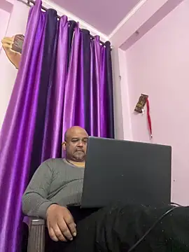 Dick 6inches online show from 01/06/26, 07:01