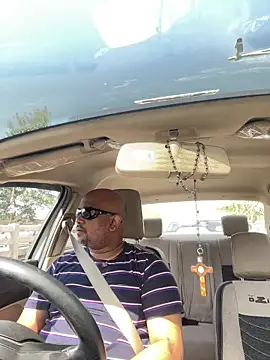 Dick 6inches online show from 04/18/26, 03:54