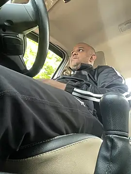 Dick 6inches online show from 04/20/26, 01:19