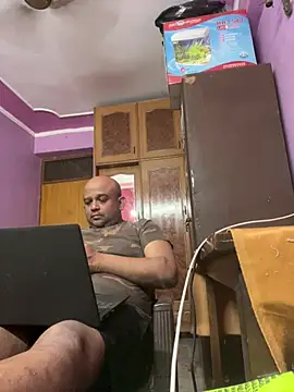 Dick 6inches online show from 04/21/26, 07:36