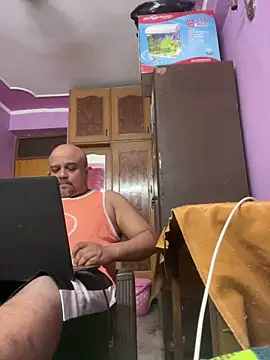 Dick 6inches online show from 05/03/26, 10:32